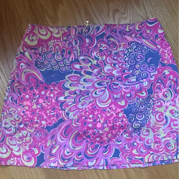 Lilly Pullitzer skort - Picture 2 of 5